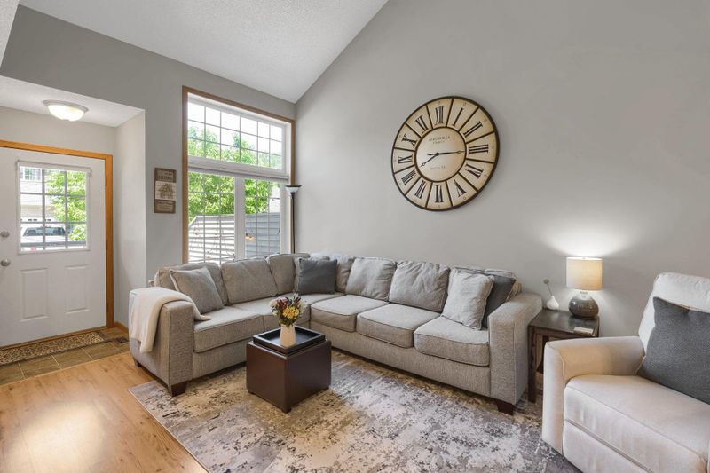 1333 Crown Oaks Dr, Spring Lake Park, MN 55432
