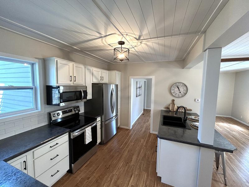 719 N 4th St, Montevideo, MN 56265