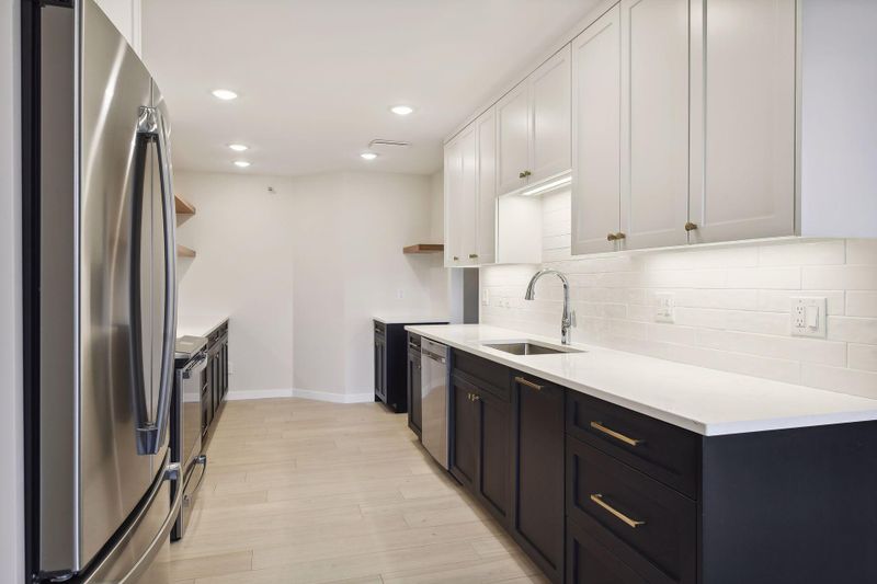 1235 Yale Pl #410, Minneapolis, MN 55403