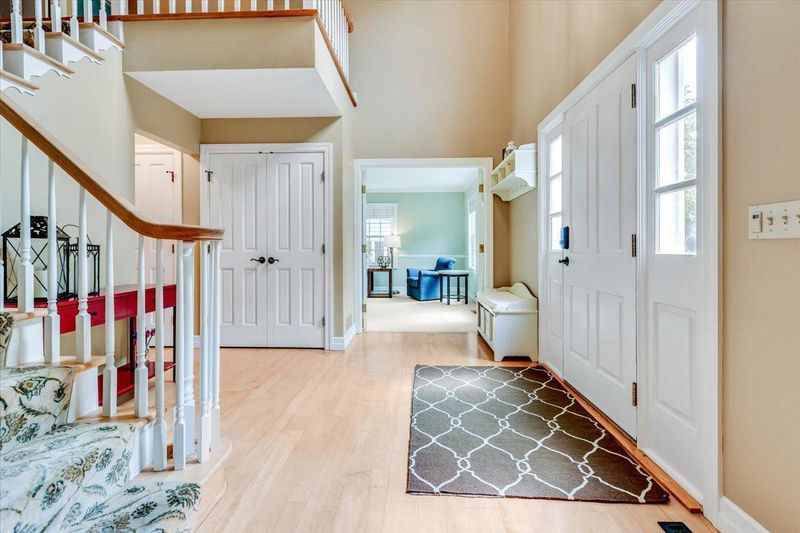 7417 Gleason Rd, Edina, MN 55439