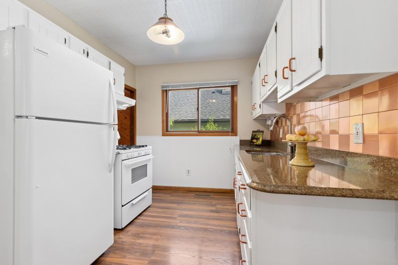 1903 Hawthorne Ave E, Saint Paul, MN 55119