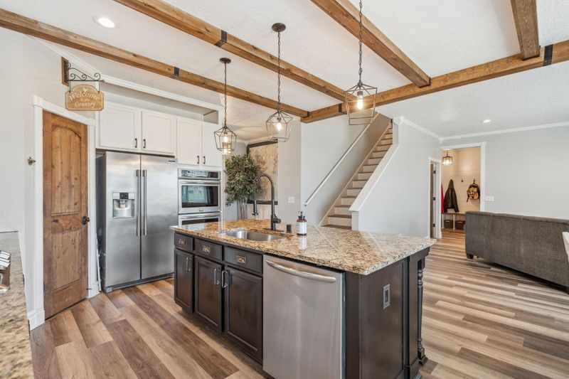 4645 Copper Ridge Dr, Woodbury, MN 55129