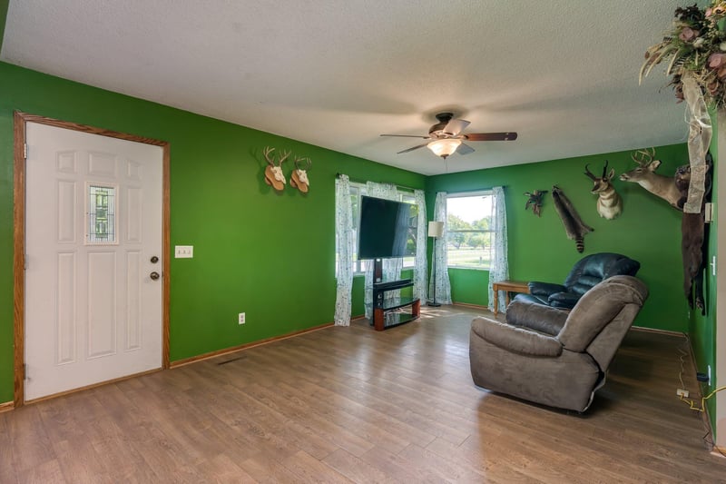 116 1st Ave, Minnesota Lake, MN 56068