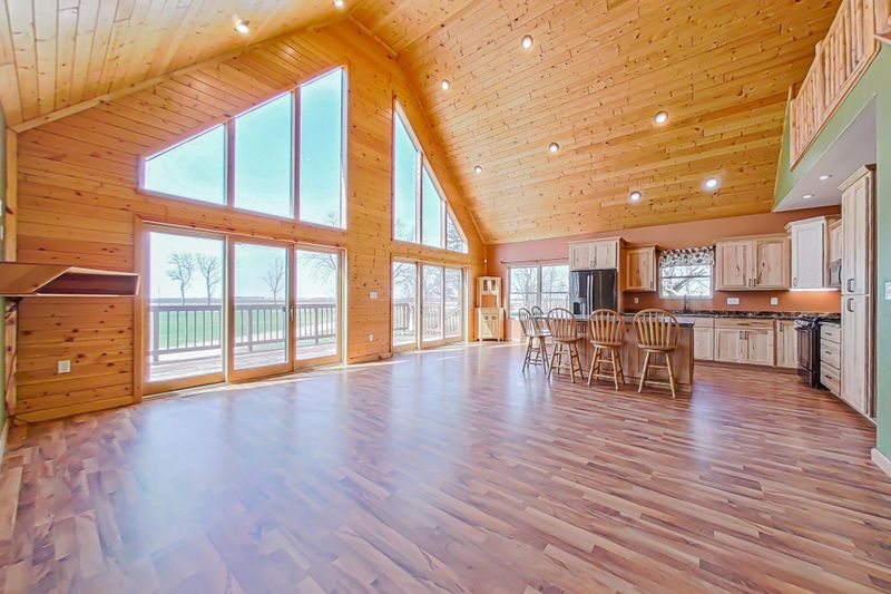 30210 610th Ave, Sargeant, MN 55973