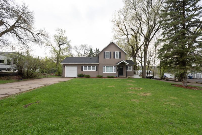 1002 E Mt Faith Ave, Fergus Falls, MN 56537