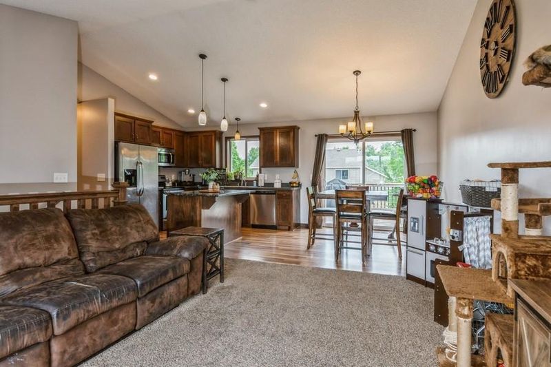 26201 23rd St W, Zimmerman, MN 55398