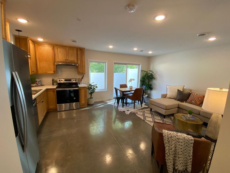 422 9th Ave SE #102, Rochester, MN 55904