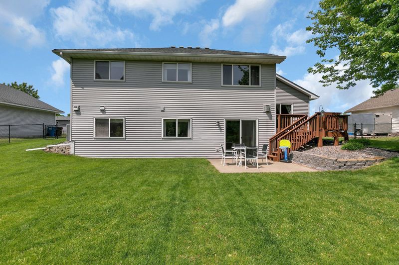 10802 53rd St NE, Albertville, MN 55301
