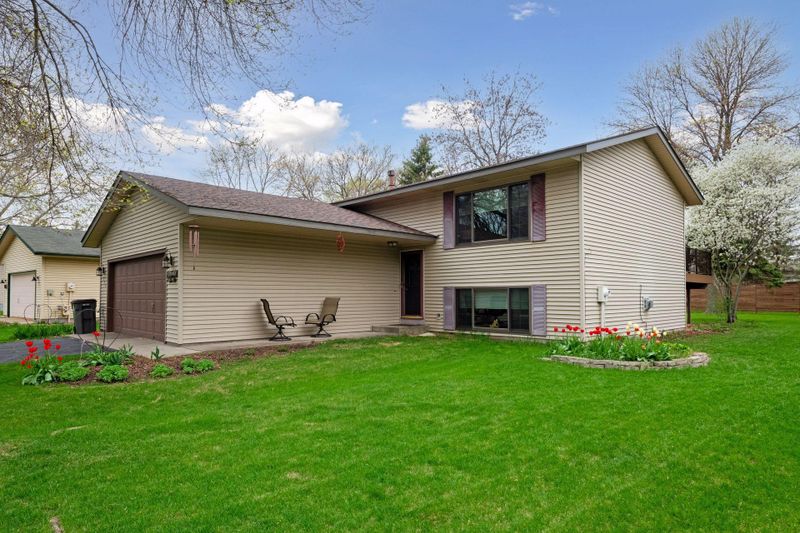 1394 81st St, Victoria, MN 55386