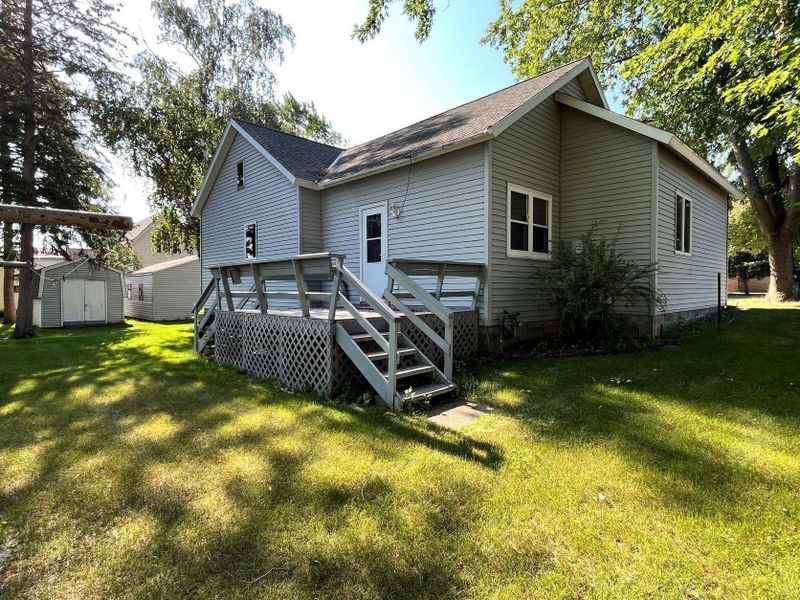 710 Sinclair Lewis Ave, Sauk Centre, MN 56378