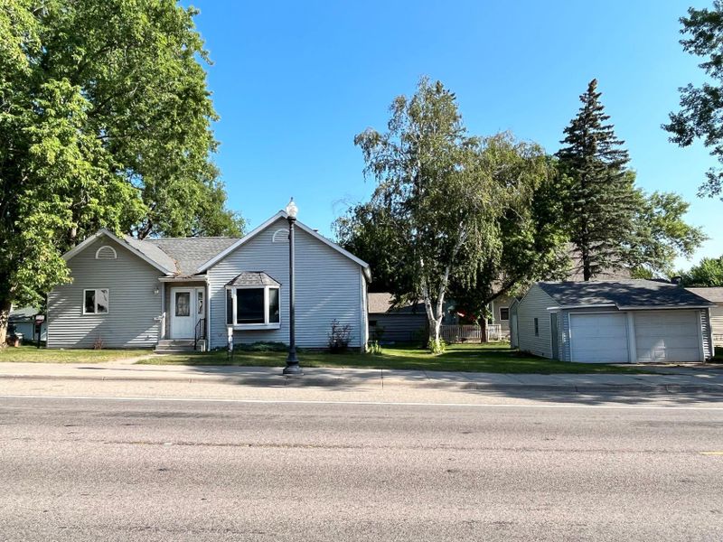 710 Sinclair Lewis Ave, Sauk Centre, MN 56378