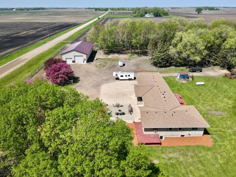 1580 165th Ave SW, Blomkest, MN 56216