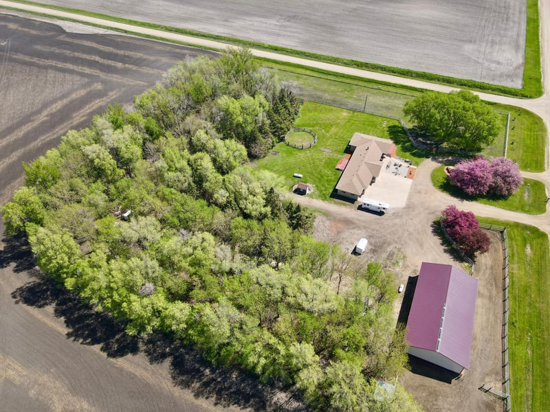 1580 165th Ave SW, Blomkest, MN 56216