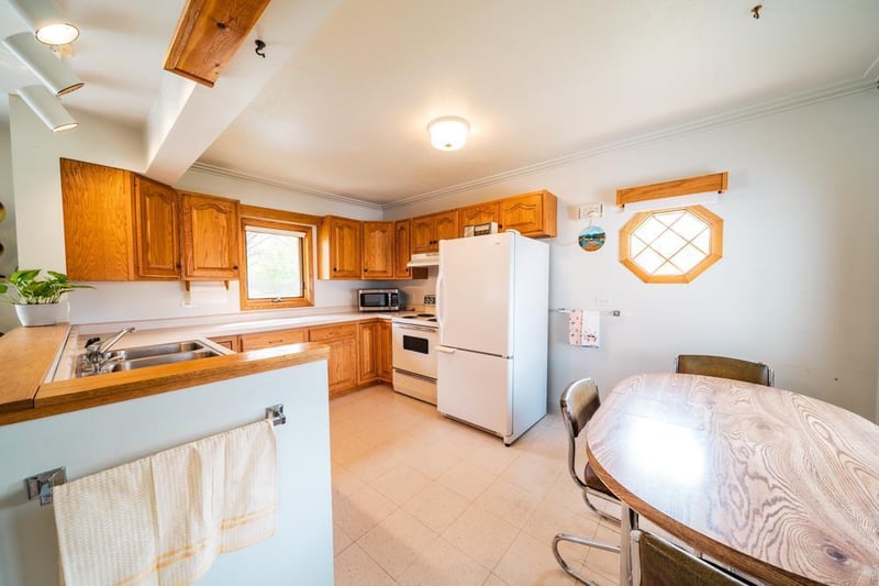 12474 Fisher St SE, Mentor, MN 56736