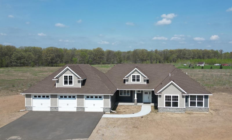 18518 Kettle River Blvd NE, Columbus, MN 55025