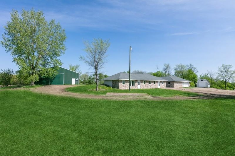 1607 Keats Ave SW, Howard Lake, MN 55349
