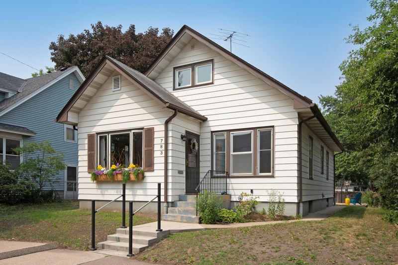 783 Albert St N, Saint Paul, MN 55104