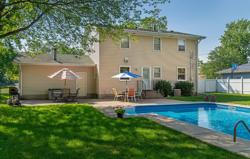 7632 Major Ave N, Brooklyn Park, MN 55443