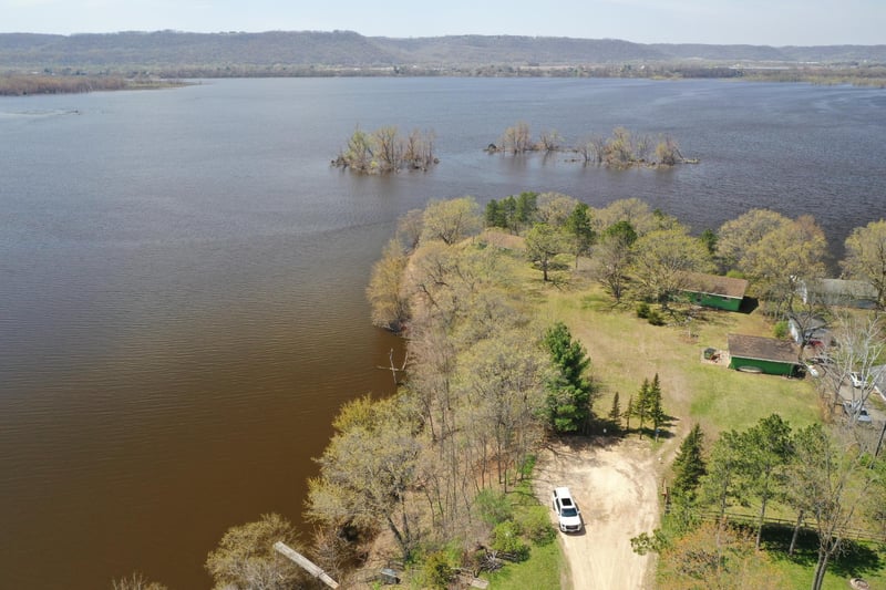15632 679th St, Wabasha, MN 55981