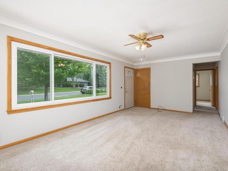 318 Adams Ave, Edina, MN 55343