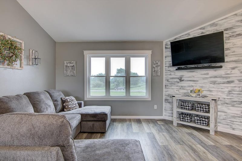 E8687 595th Ave, Elk Mound, WI 54739