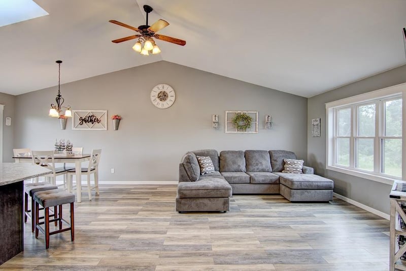 E8687 595th Ave, Elk Mound, WI 54739