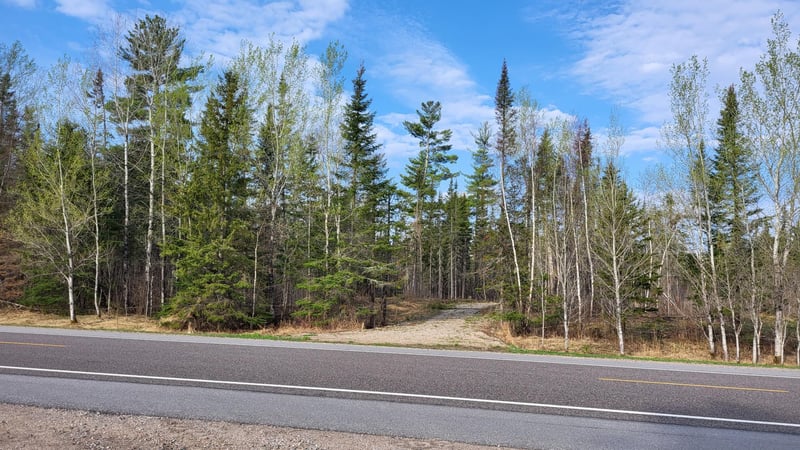 7043 Crane Lake Rd, Crane Lake, MN 55725