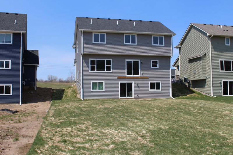 9686 Carbon Ct, Inver Grove Heights, MN 55076