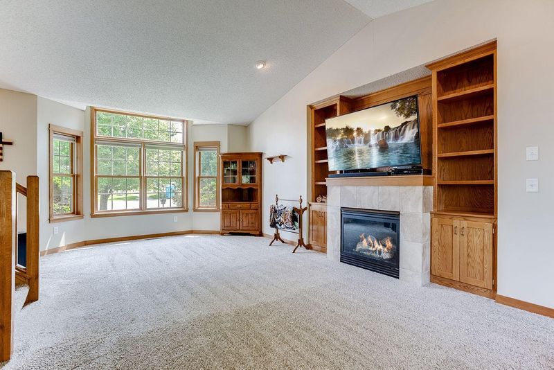 31092 Morley Dr, Lindstrom, MN 55045