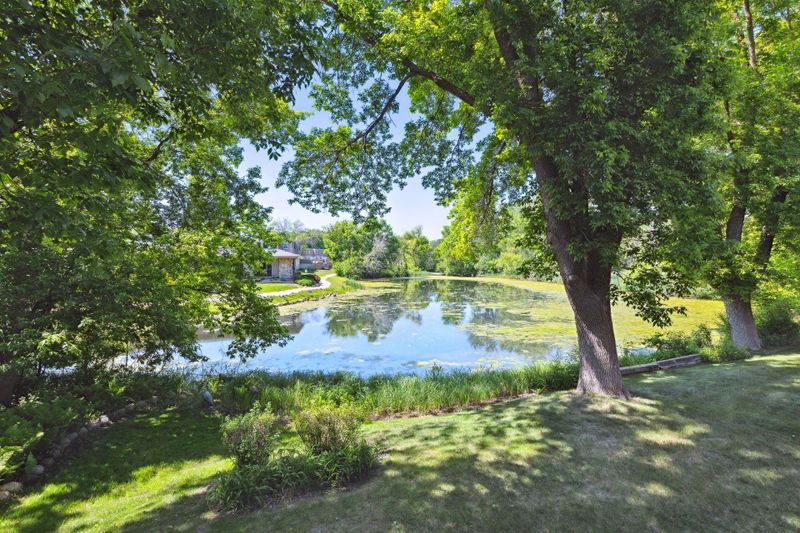 5837 Lake Curve Ln, Brooklyn Center, MN 55429