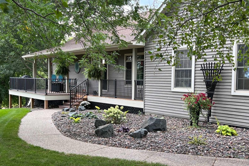 28768 Olympic Trl, Lindstrom, MN 55045
