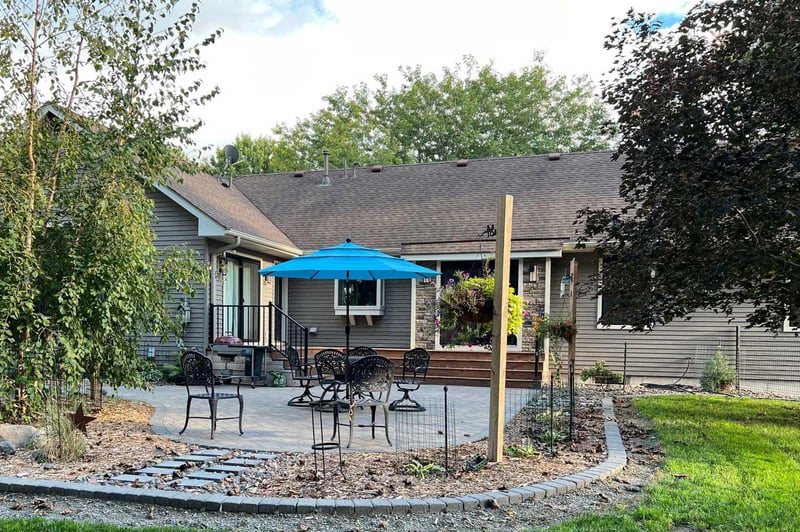 28768 Olympic Trl, Lindstrom, MN 55045