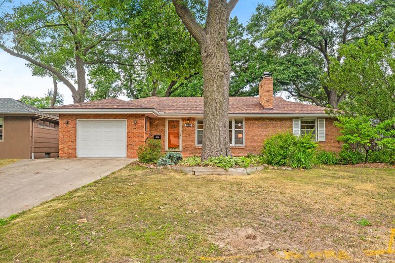 6820 Humboldt Ave S, Richfield, MN 55423