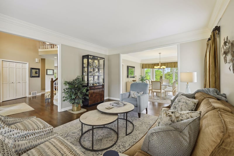 9629 Wyoming Cir, Bloomington, MN 55438