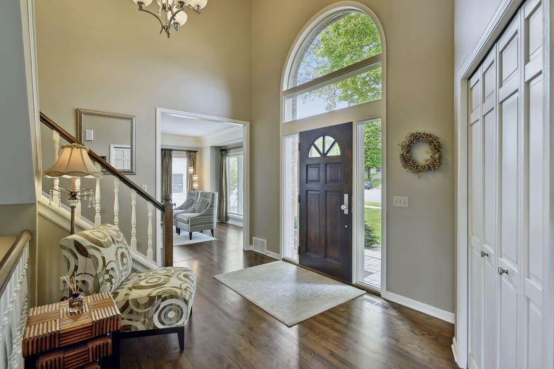 9629 Wyoming Cir, Bloomington, MN 55438