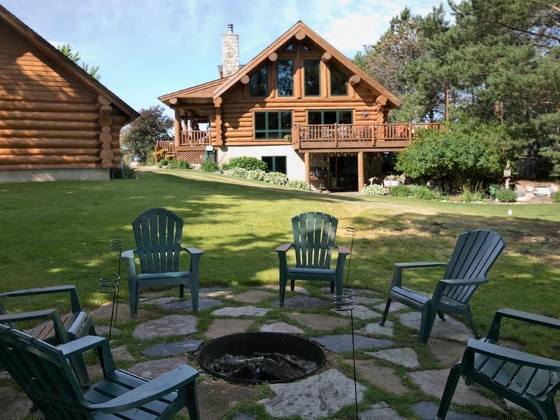 714 Greer Ave NW, Maple Lake, MN 55358