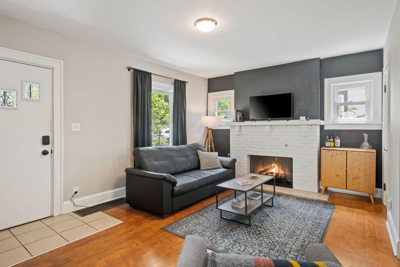 3638 Oakland Ave, Minneapolis, MN 55407