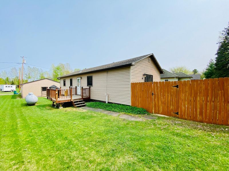 10 Haynes St N, Taconite, MN 55786