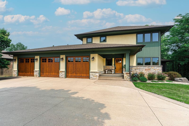 5595 232nd St W, Faribault, MN 55021