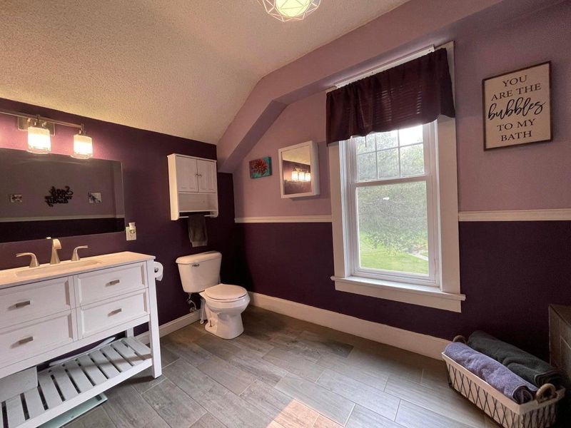 5826 County 21, La Crescent, MN 55947