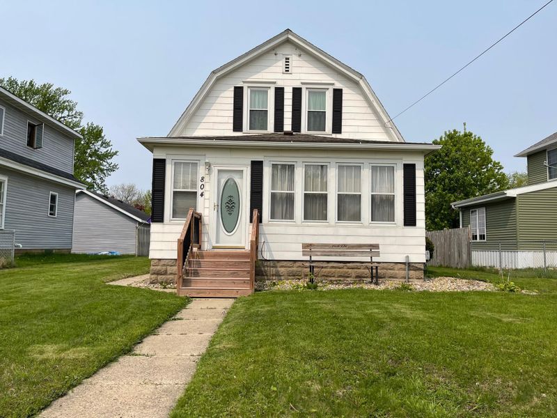 804 9th St SE, Austin, MN 55912