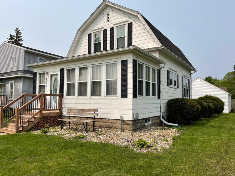 804 9th St SE, Austin, MN 55912