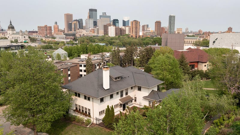 57 Groveland Ter, Minneapolis, MN 55403