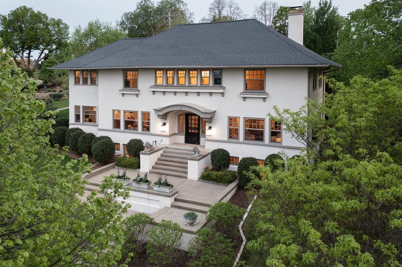 57 Groveland Ter, Minneapolis, MN 55403