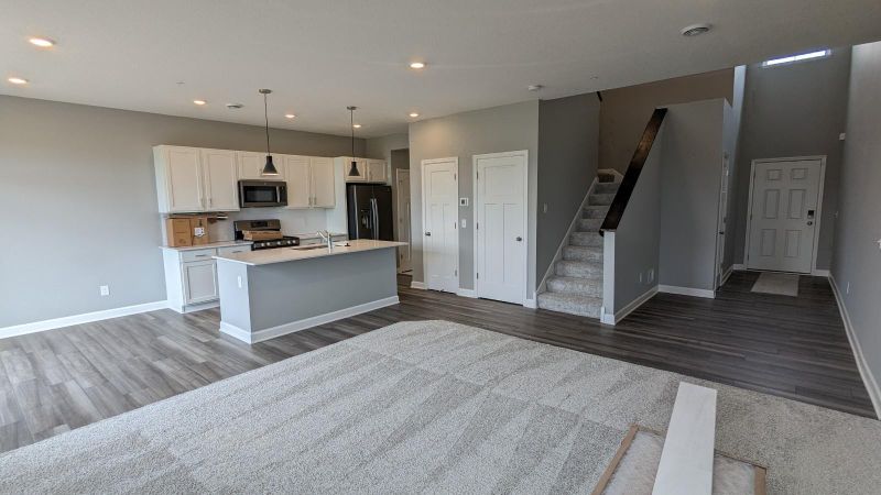 5027 Useppa Trl, Woodbury, MN 55129