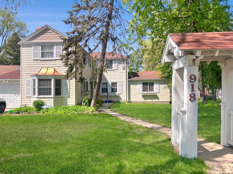 918 Trott Ave SW, Willmar, MN 56201