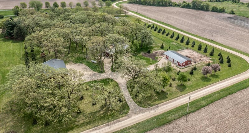9935 Albers Ave, Dundas, MN 55019
