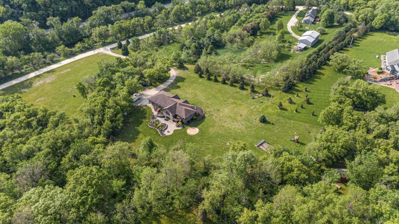 12124 Whitewater Dr, Altura, MN 55910