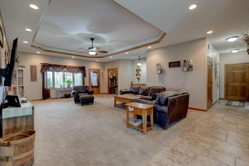 204 S Rebecca St, Ivanhoe, MN 56142