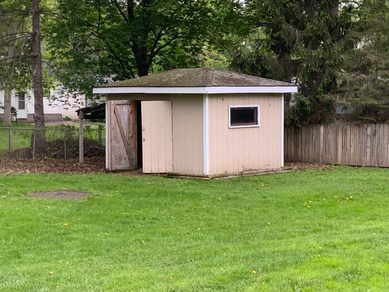 10685 Johnson St, Chisago City, MN 55013